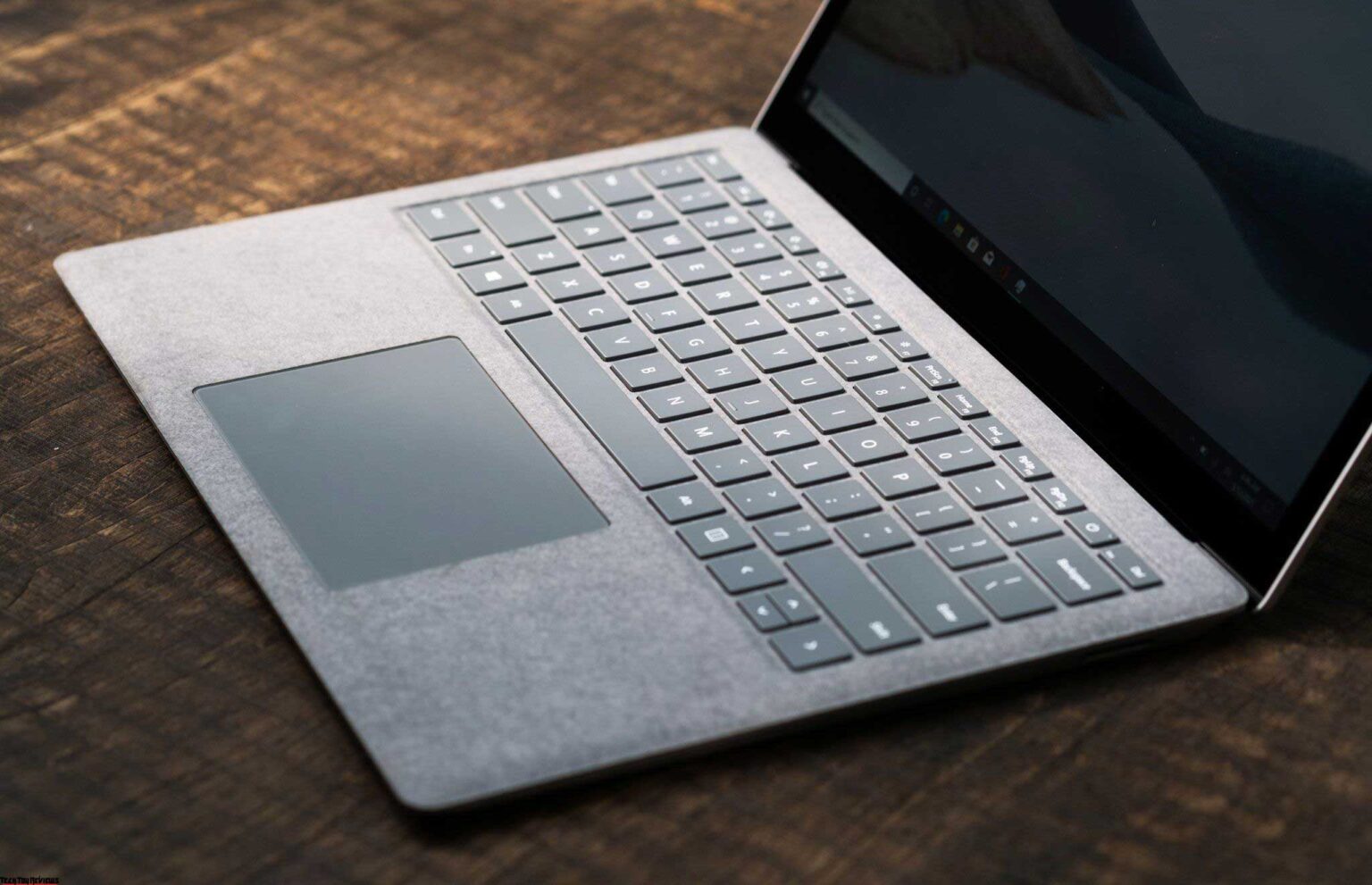 microsoft surface laptop 12.4