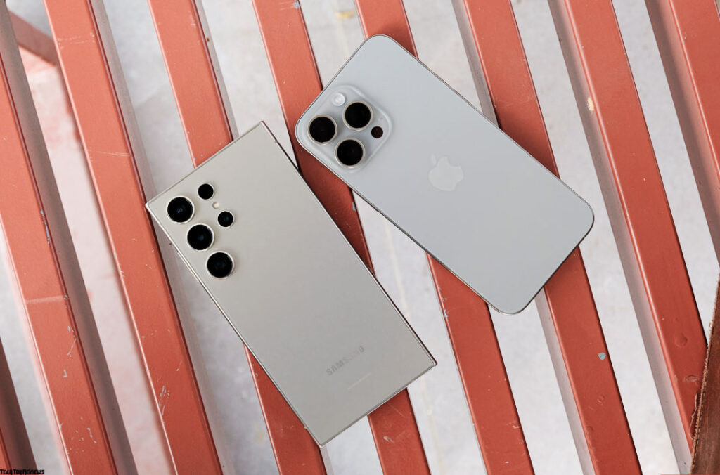 Galaxy S24 Ultra vs iPhone 15 Pro Max: Design Comparison